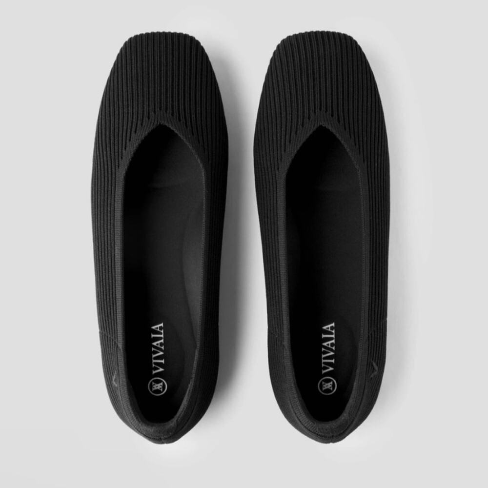 Vivaia Square Toe V Cut Flats (Margot 2.0) Size 41.5 Black
